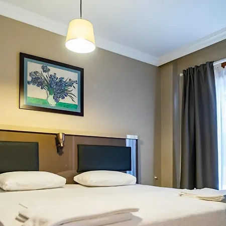 Maidos Suites