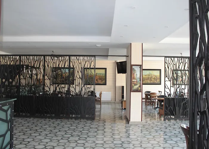 Maidos Suites Hotel *