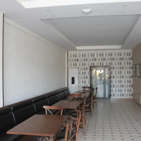 Maidos Suites