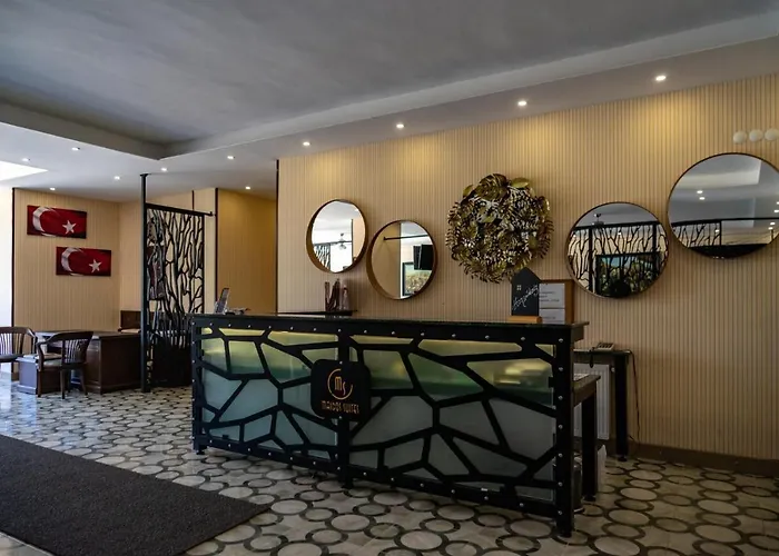 Maidos Suites فندق تْشاناكالي